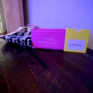 Marc Jacobs Card Holder in Petal Pink!!!!